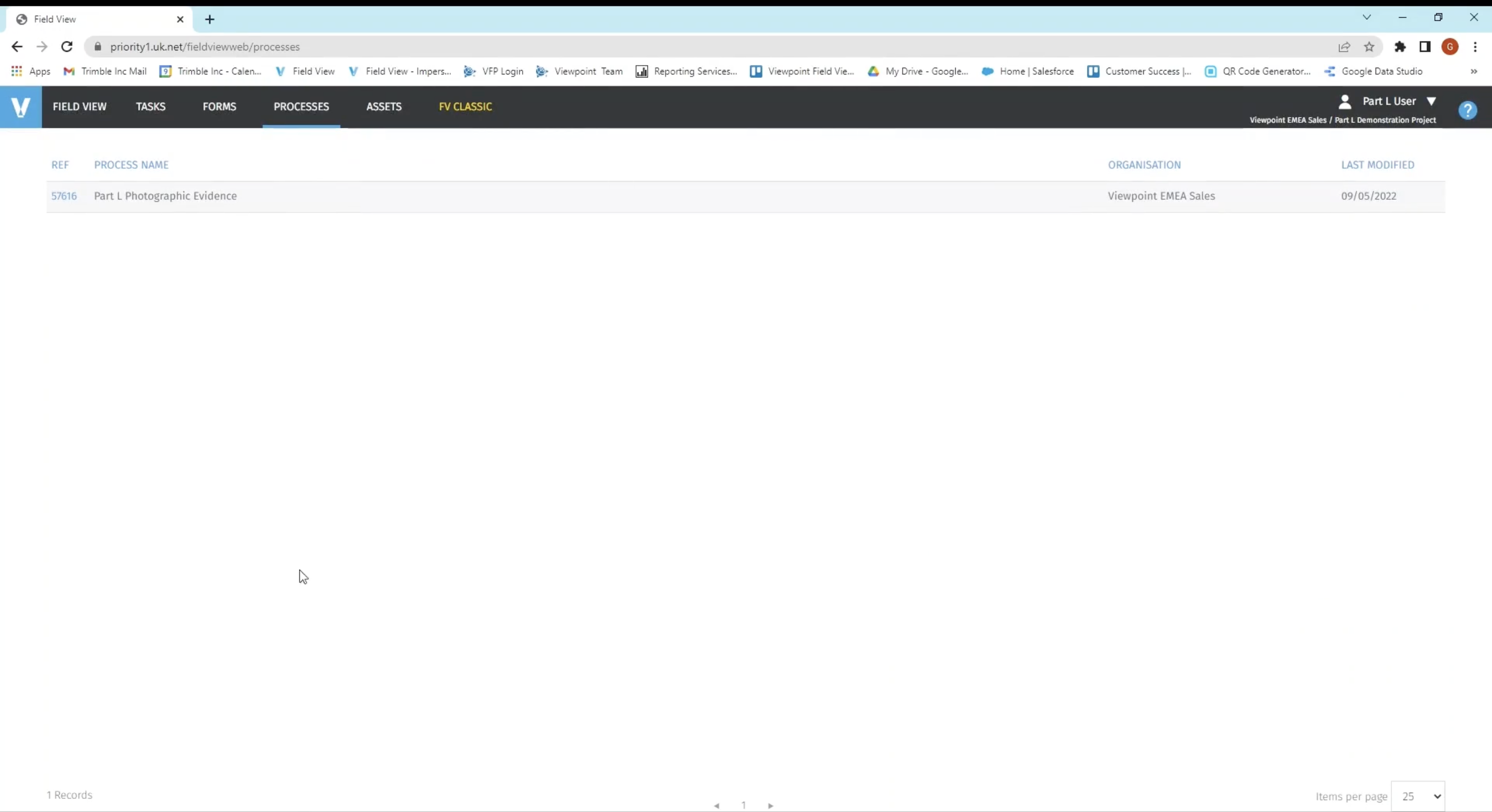 Screenshot of photographic evidence browser view in Field View