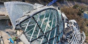 Fondation Louis Vuitton under construction