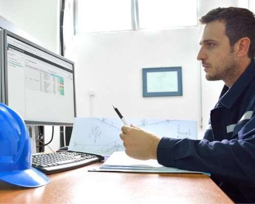 An integrated, cloud-based construction management suite like - Image